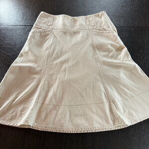 Ann Taylor Women's Cream Skirt Sz 8